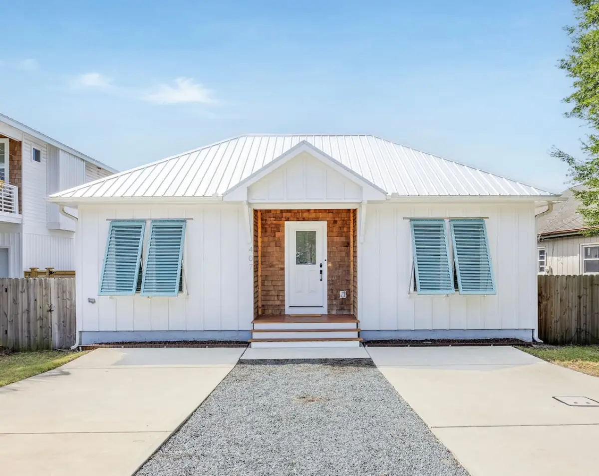 carolina beach white and blue rental house